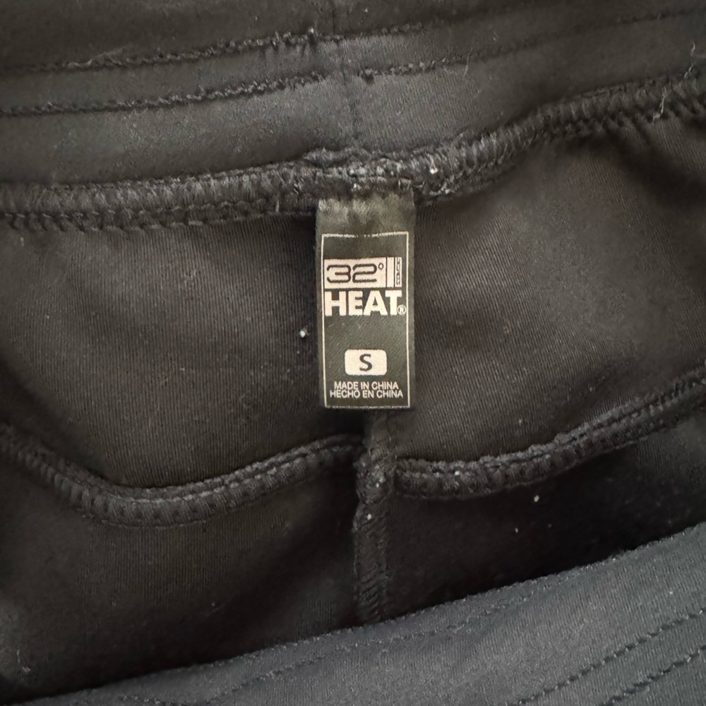 32 Degrees Black Cargo Jogger Pants #280 - Picture 3 of 3